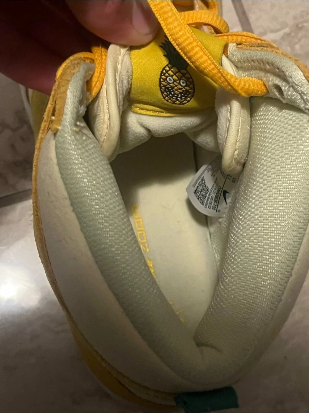 Nike jordan “pineapple”